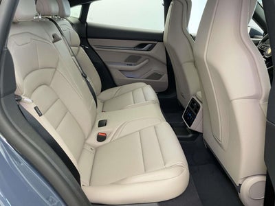 2025 Porsche Taycan 4