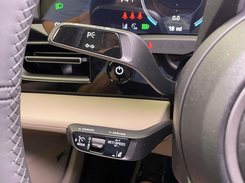 2025 Porsche Taycan 4