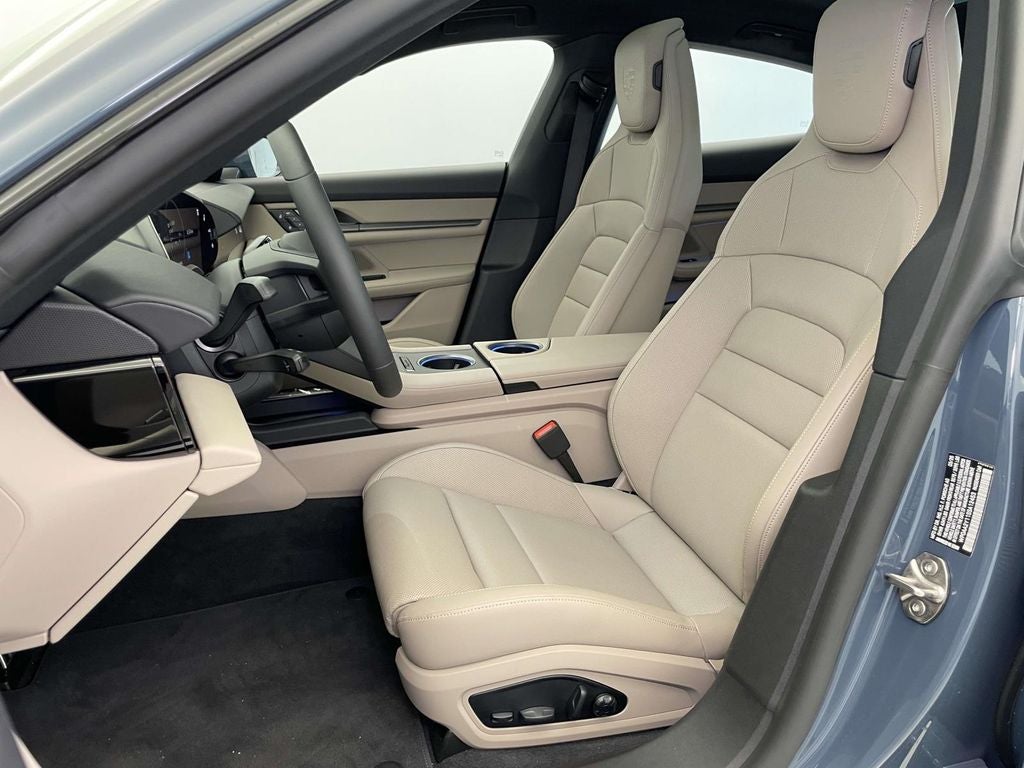 2025 Porsche Taycan 4