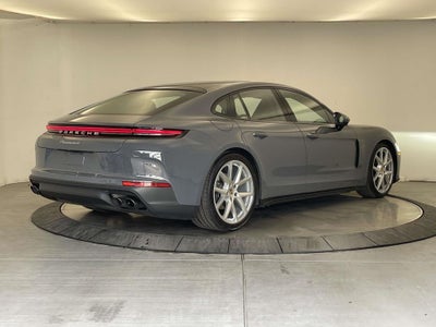 2025 Porsche Panamera 4