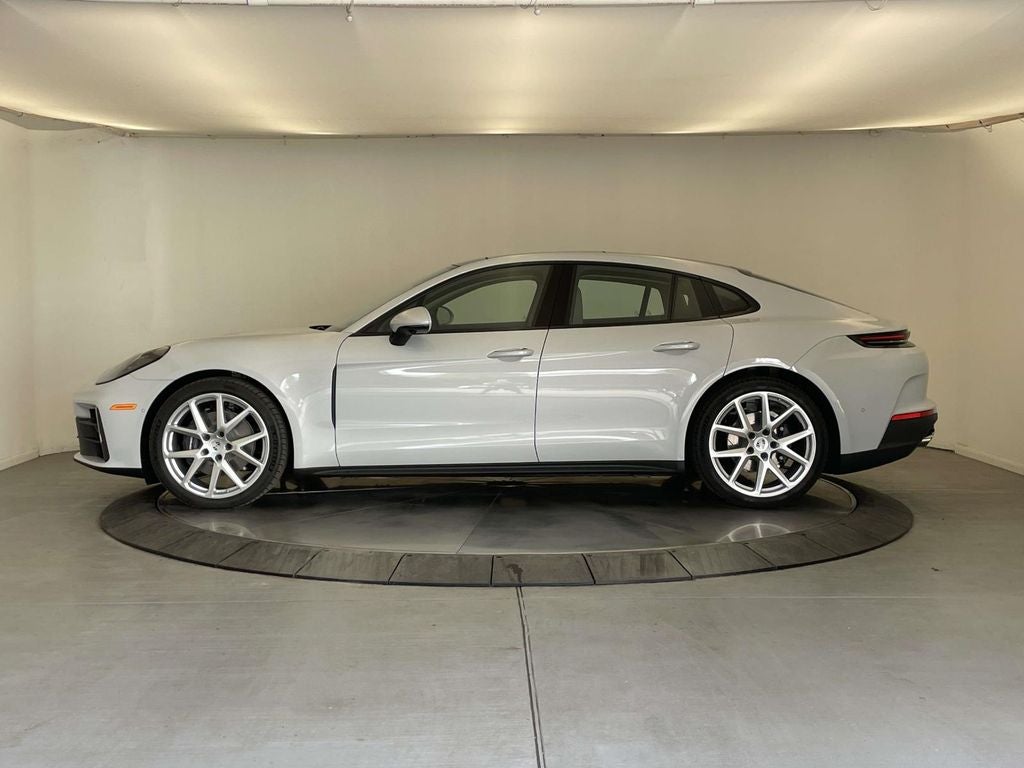 2026 Porsche Panamera Base