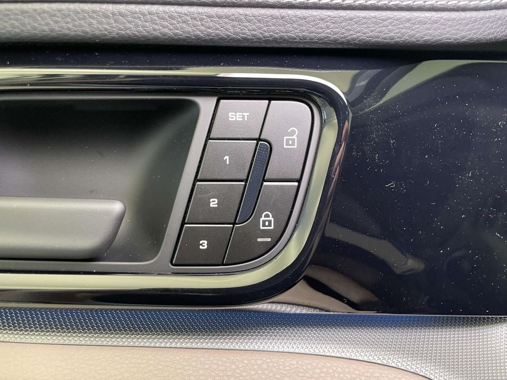 2026 Porsche Panamera Base