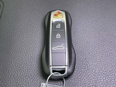2026 Porsche Panamera Base