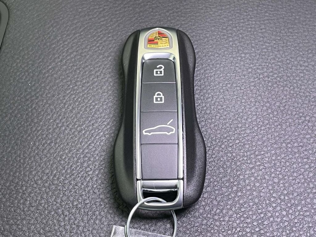 2026 Porsche Panamera Base