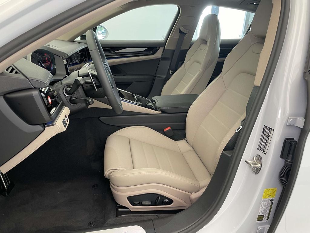 2026 Porsche Panamera Base
