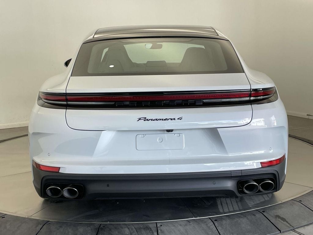 2026 Porsche Panamera Base