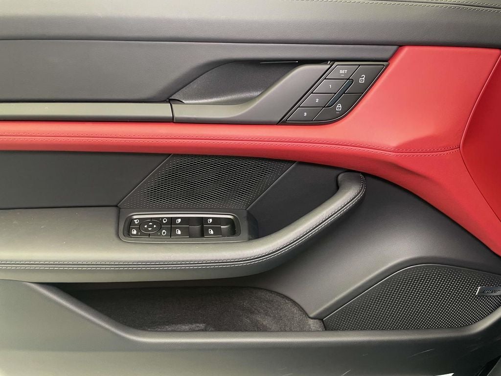 2026 Porsche Taycan 4S