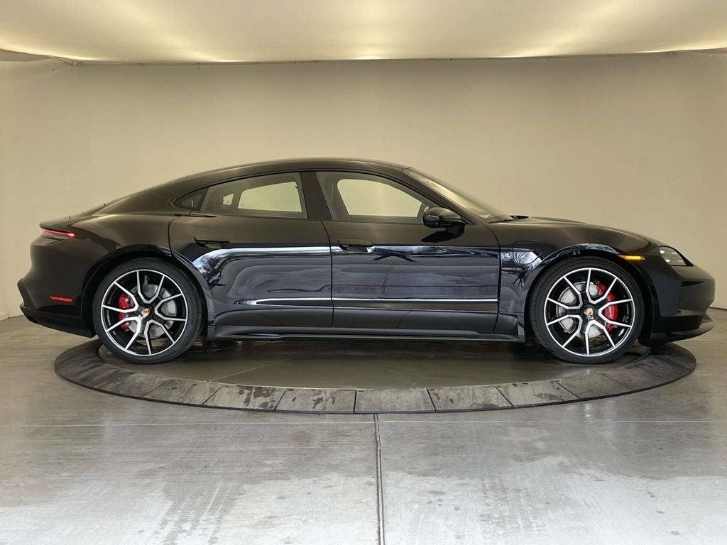 2026 Porsche Taycan 4S