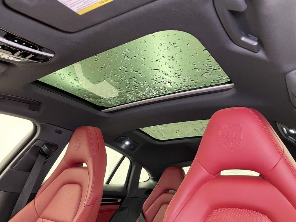 2022 Porsche Panamera 4 Platinum Edition