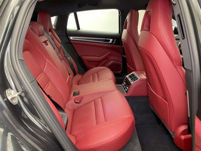 2022 Porsche Panamera 4 Platinum Edition