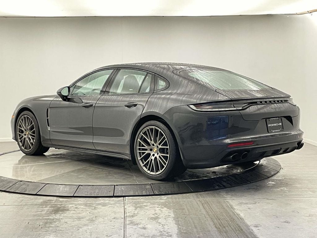 2022 Porsche Panamera 4 Platinum Edition