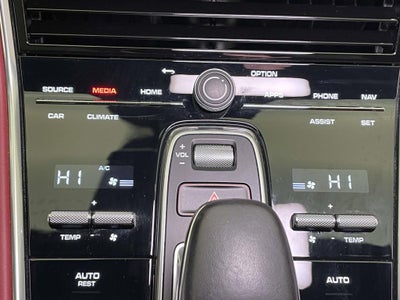 2022 Porsche Panamera 4 Platinum Edition