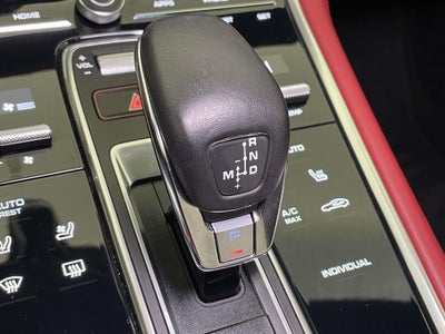 2022 Porsche Panamera 4 Platinum Edition