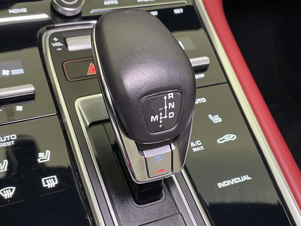 2022 Porsche Panamera 4 Platinum Edition