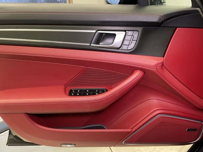 2022 Porsche Panamera 4 Platinum Edition