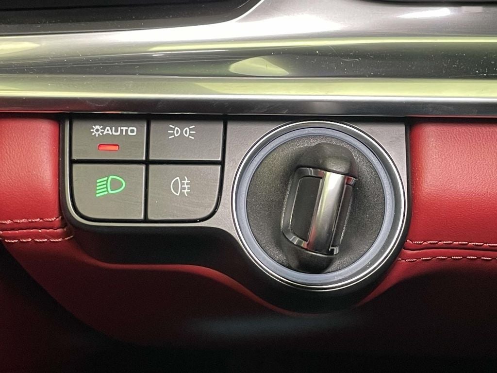 2022 Porsche Panamera 4 Platinum Edition