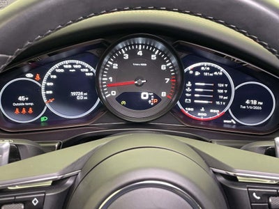 2022 Porsche Panamera 4 Platinum Edition