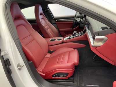 2023 Porsche Panamera 4 Platinum Edition