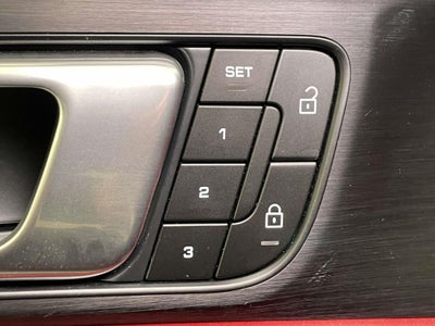 2023 Porsche Panamera 4 Platinum Edition