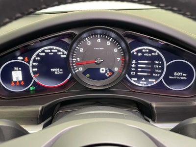 2023 Porsche Panamera 4 Platinum Edition