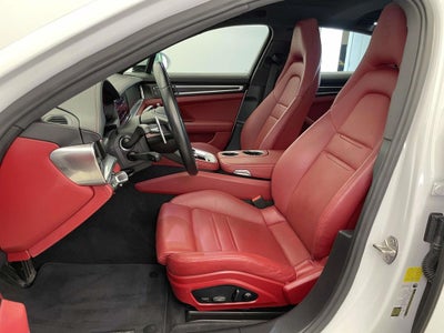 2023 Porsche Panamera 4 Platinum Edition