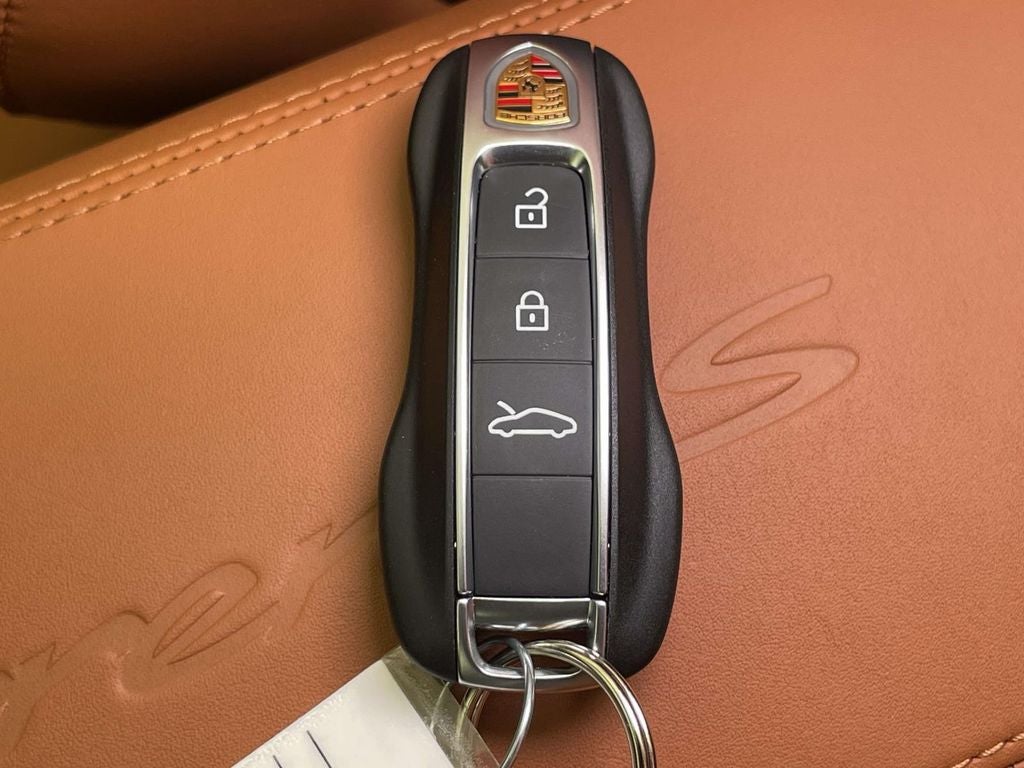 2025 Porsche 911 Carrera S Cabriolet