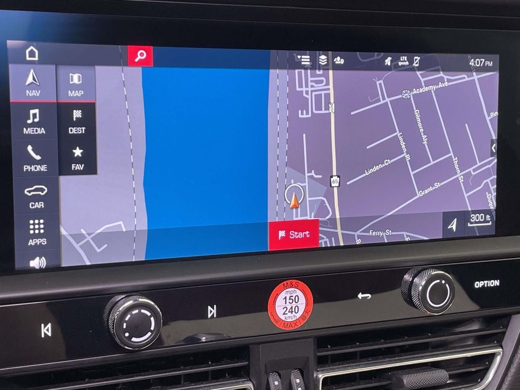2023 Porsche Macan Base
