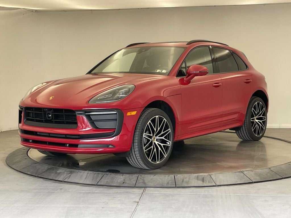 2026 Porsche Macan Base