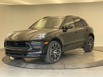 2026 Porsche Macan Base