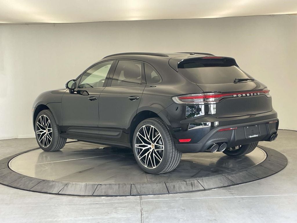 2026 Porsche Macan Base