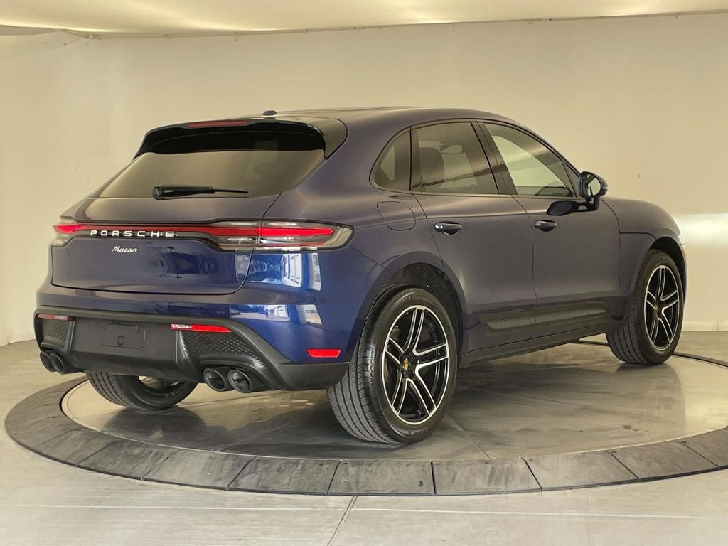 2023 Porsche Macan Base