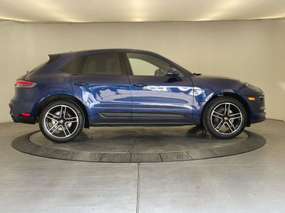 2023 Porsche Macan Base