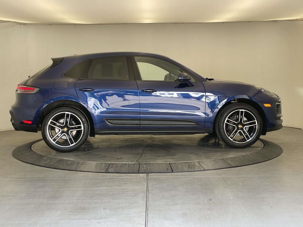 2023 Porsche Macan Base