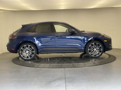 2025 Porsche Macan Base