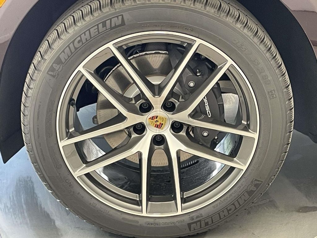 2026 Porsche Macan Base