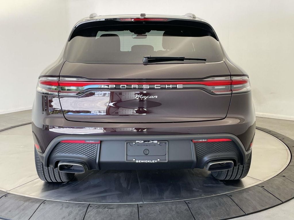 2026 Porsche Macan Base