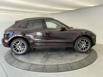 2026 Porsche Macan Base