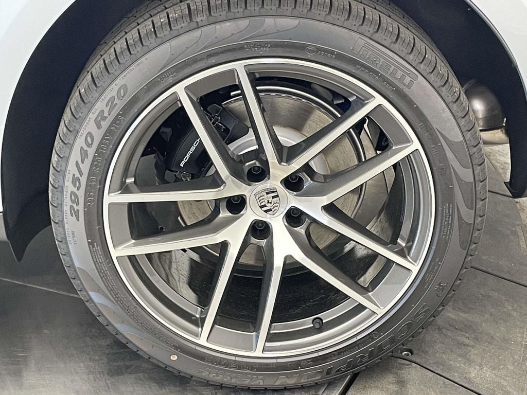 2026 Porsche Macan Base