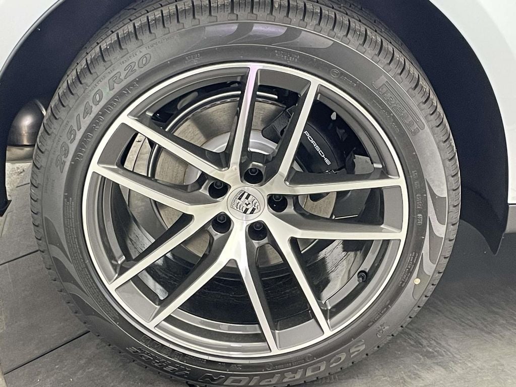2026 Porsche Macan Base