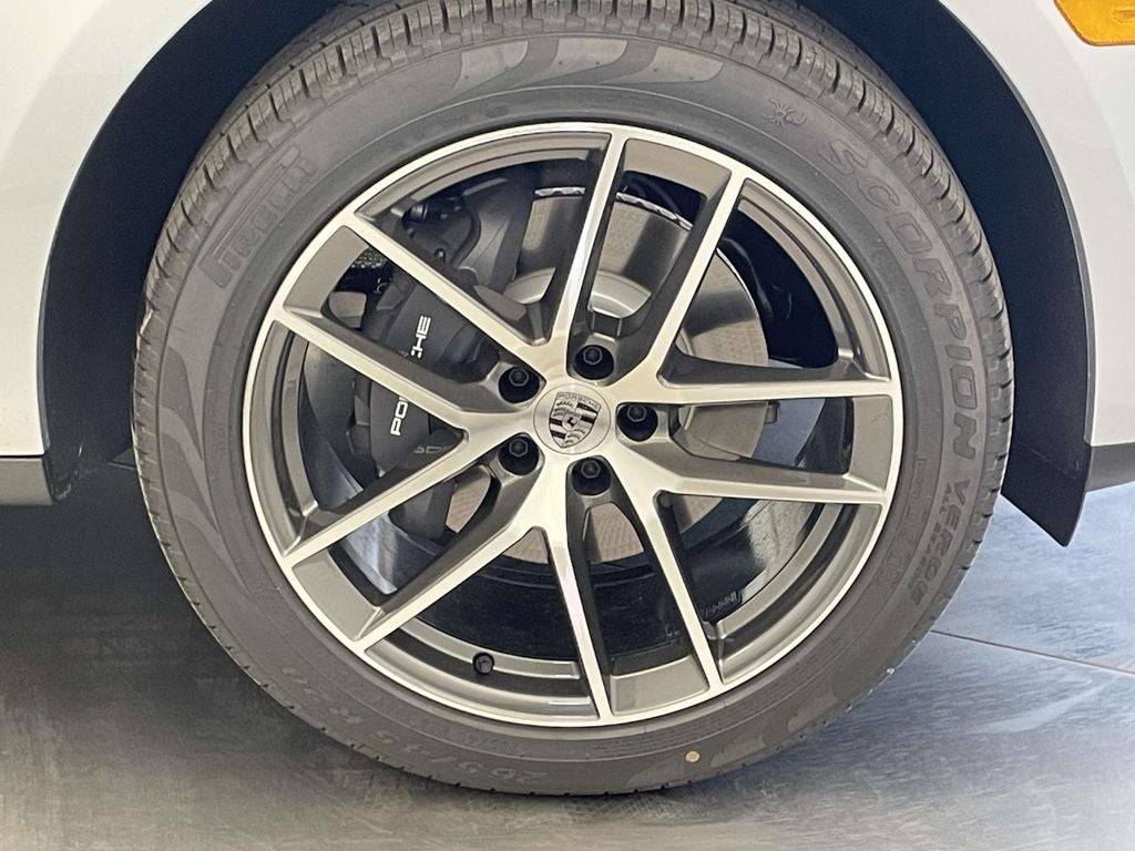 2026 Porsche Macan Base