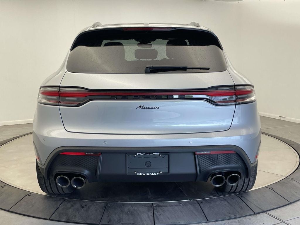 2026 Porsche Macan Base