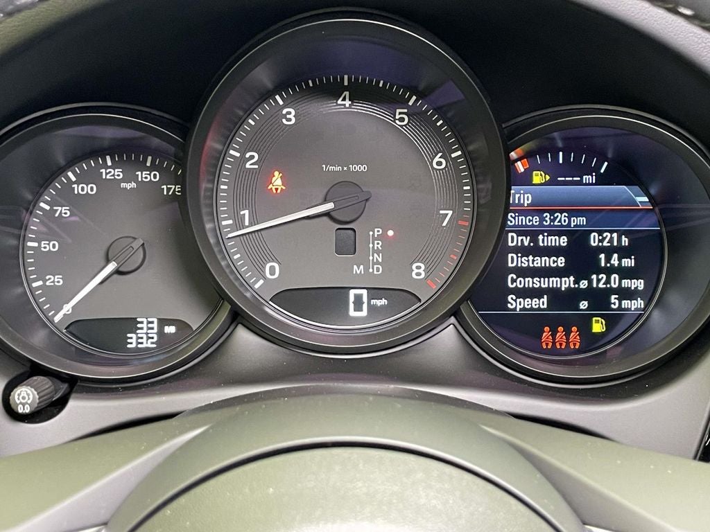 2025 Porsche Macan Base