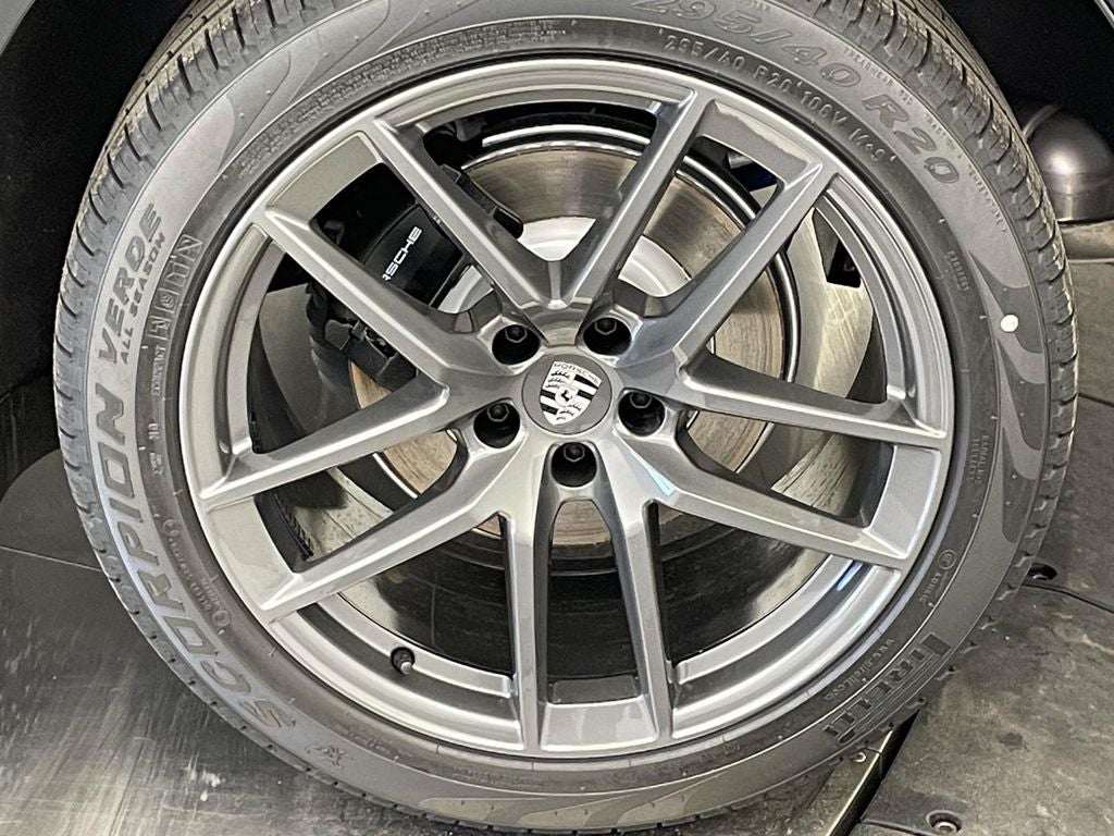 2026 Porsche Macan T