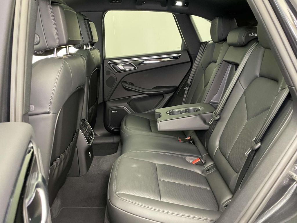 2026 Porsche Macan T