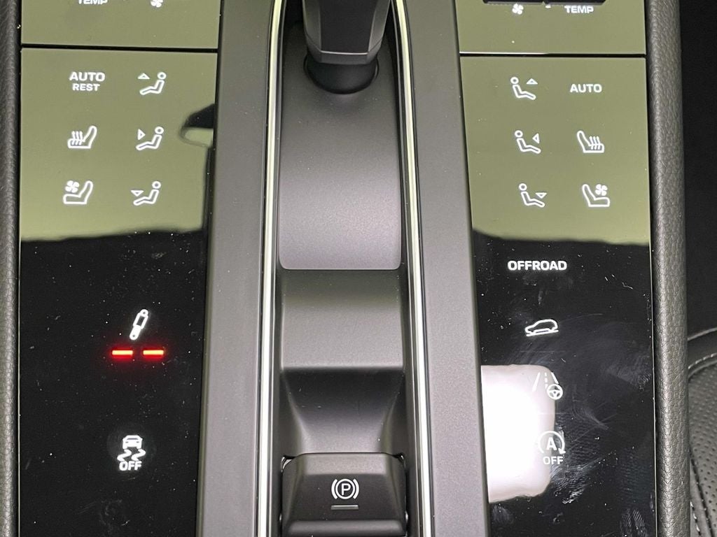 2026 Porsche Macan T