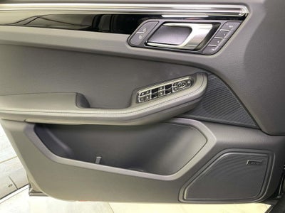 2026 Porsche Macan T