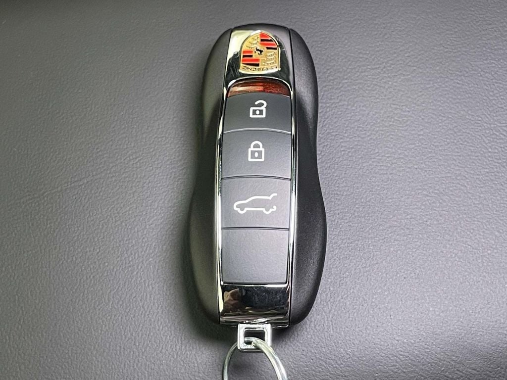 2026 Porsche Macan T