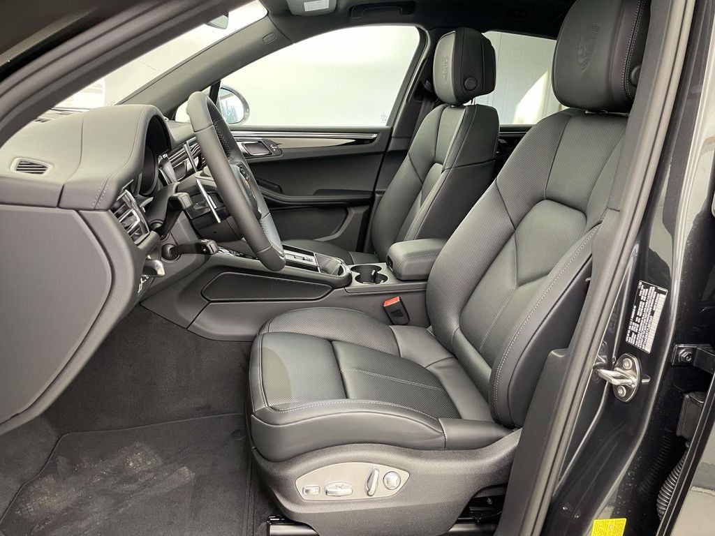 2026 Porsche Macan T