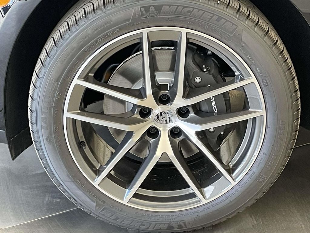 2026 Porsche Macan Base