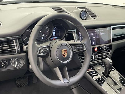 2026 Porsche Macan Base
